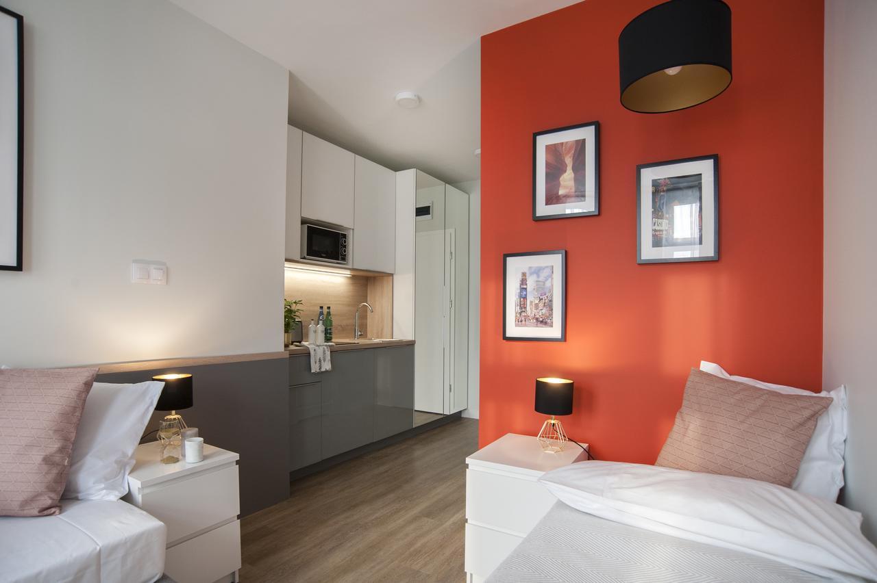 7 Continents Apartments ポズナン エクステリア 写真